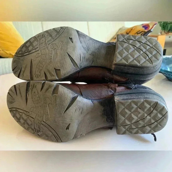 FREEBIRD Mateo Distressed Western Boot - Picture 13 of 15